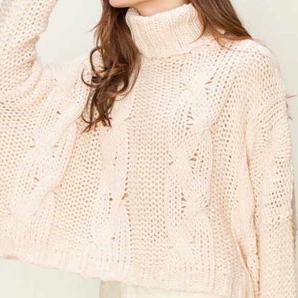 TURTLENECK CABLE KNIT SWEATER - Picture 4 of 6